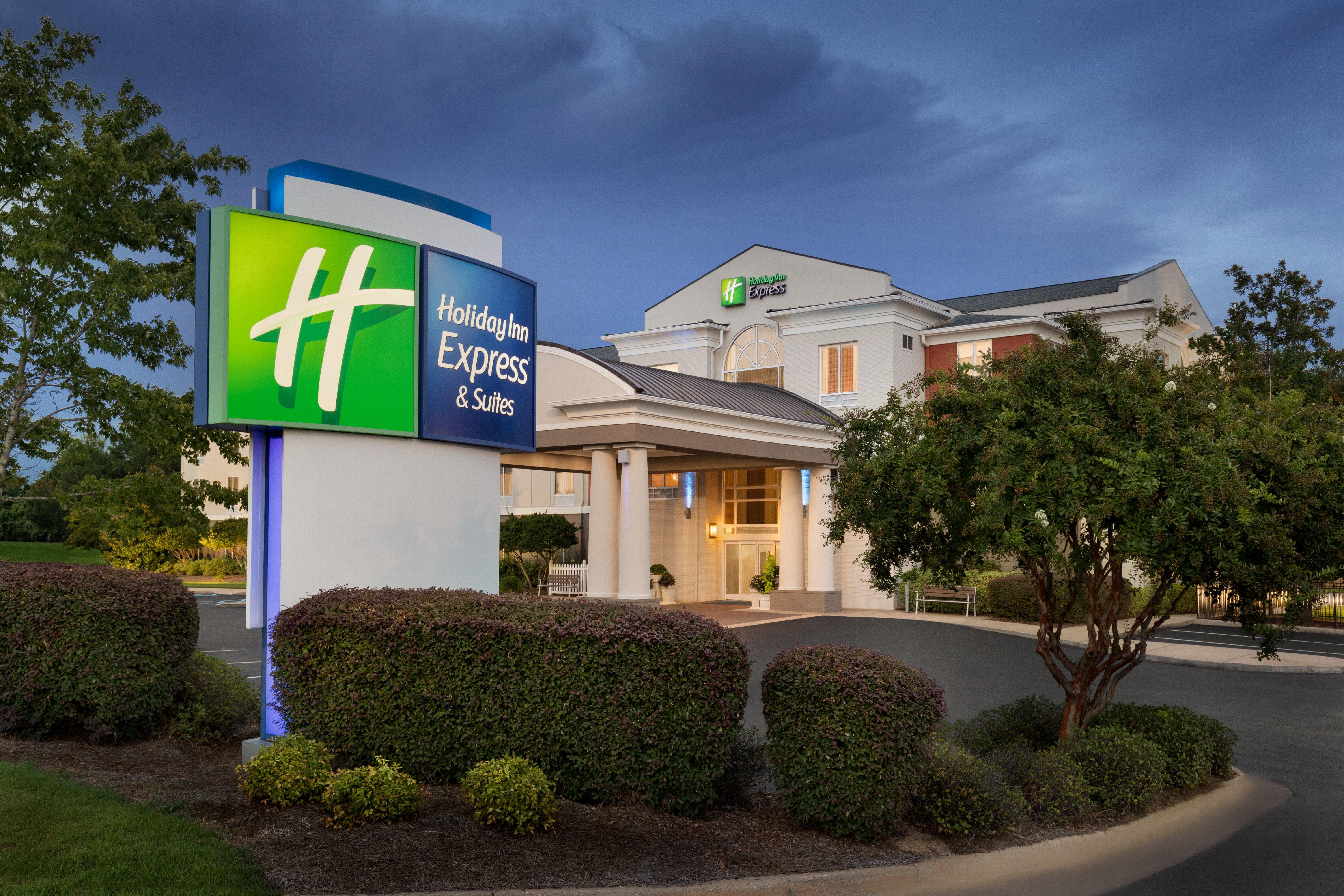 Holiday Inn Express Hotel & Suites Auburn - University Area By Ihg Exteriér fotografie